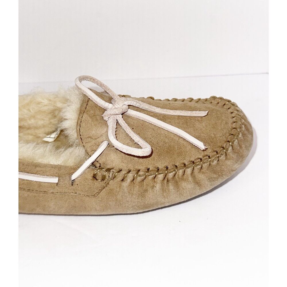 Ugg Slipper Women 6 Dakota Moccasin Beige Suede Sheepskin Fur Cozy Comfy Slip On - Picture 9 of 14